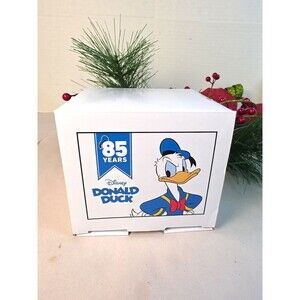 Sealed 2019 Disney  Donald Duck Annual Christmas Ornament Porcelain